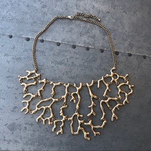 BaubleBar coral-inspired necklace